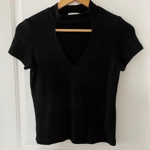 Aritzia Wilfred Free Robillard Keyhole V-neck T-shirt - Black